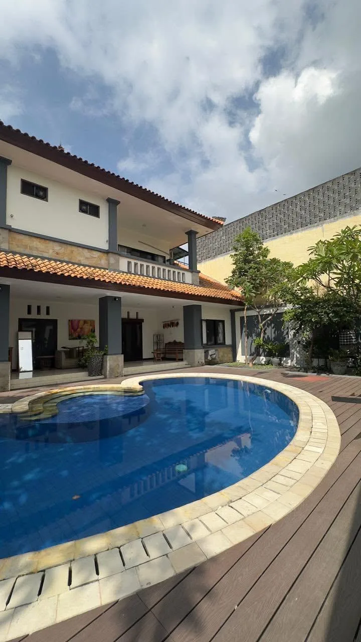 5 Bedroom Villa in Canggu photo 1